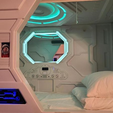 Hostel Aria Capsule Chişinău Extérieur photo