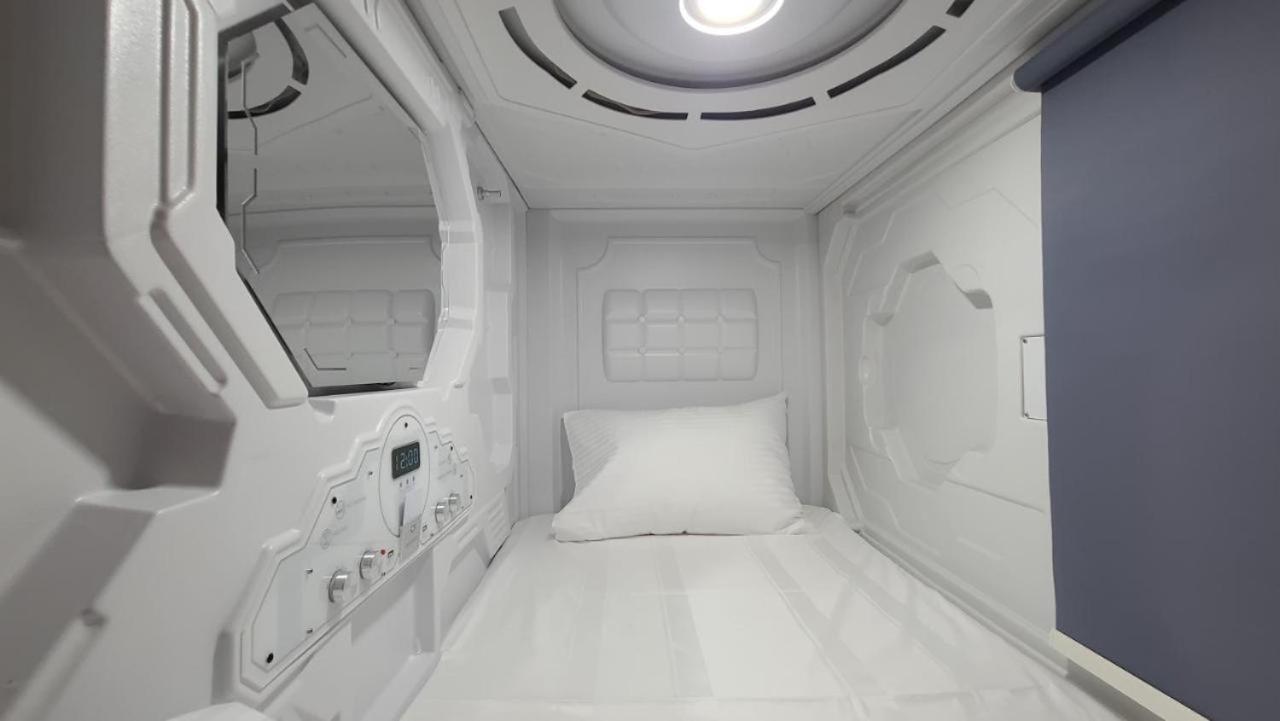 Hostel Aria Capsule Chişinău Extérieur photo